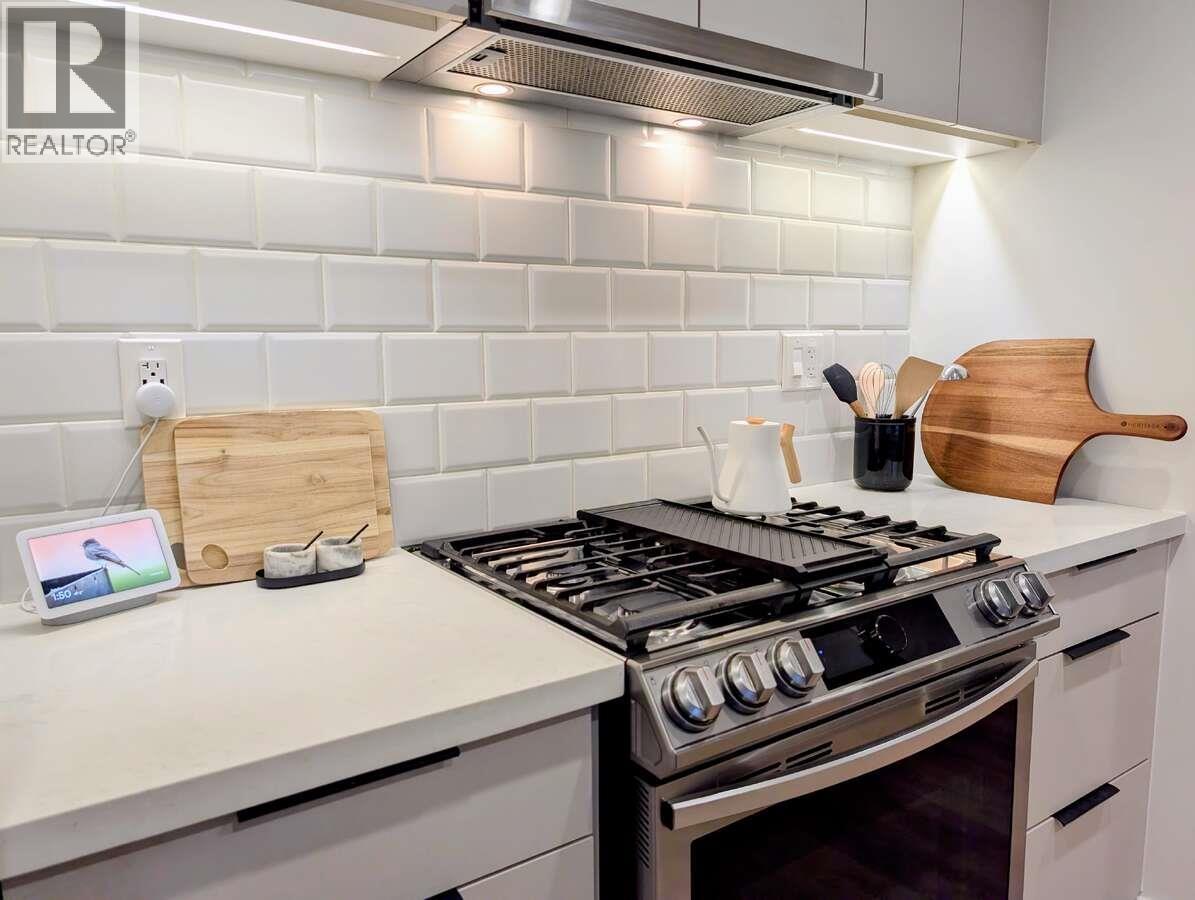 316 3038 St George Street, Port Moody, British Columbia  V3H 0L3 - Photo 4 - R3075247