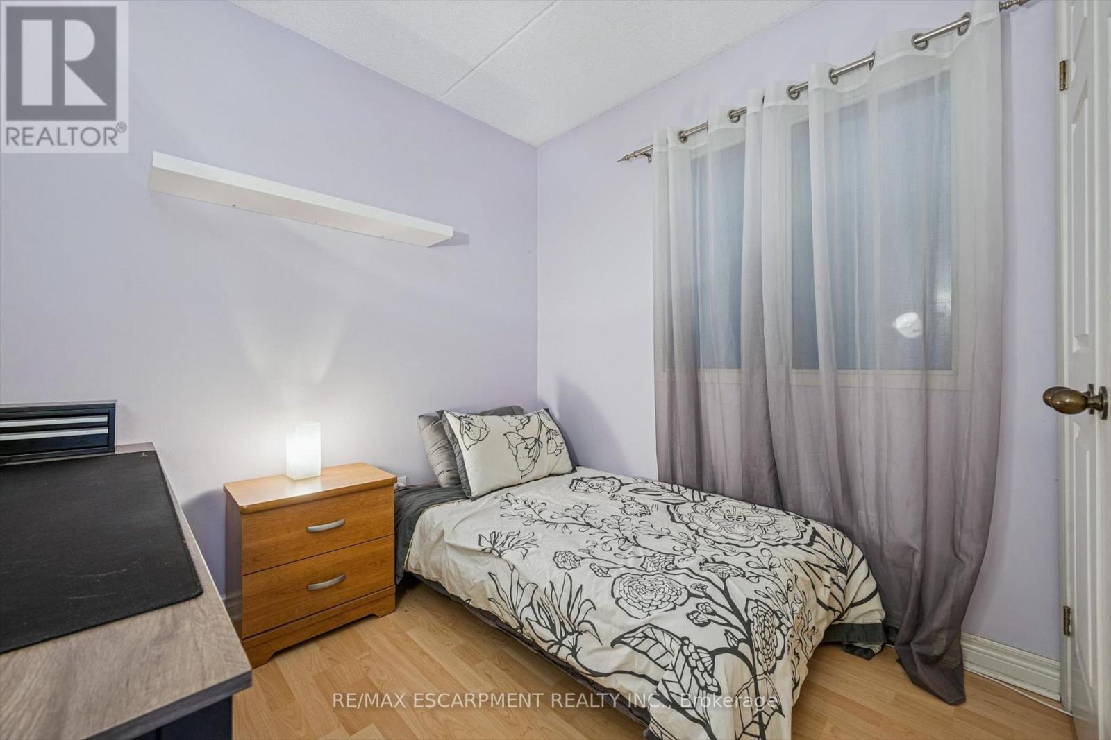 219 - 2040 Cleaver Avenue, Burlington, Ontario  L7M 4C4 - Photo 18 - W12664490