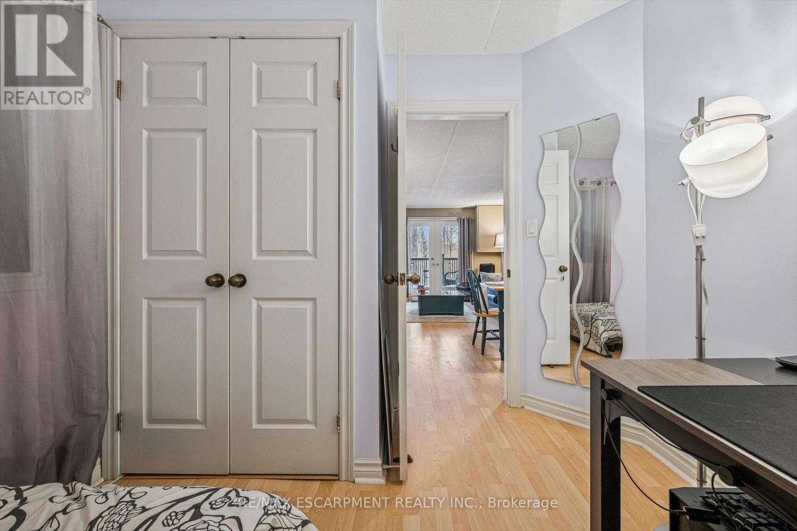 219 - 2040 Cleaver Avenue, Burlington, Ontario  L7M 4C4 - Photo 19 - W12664490