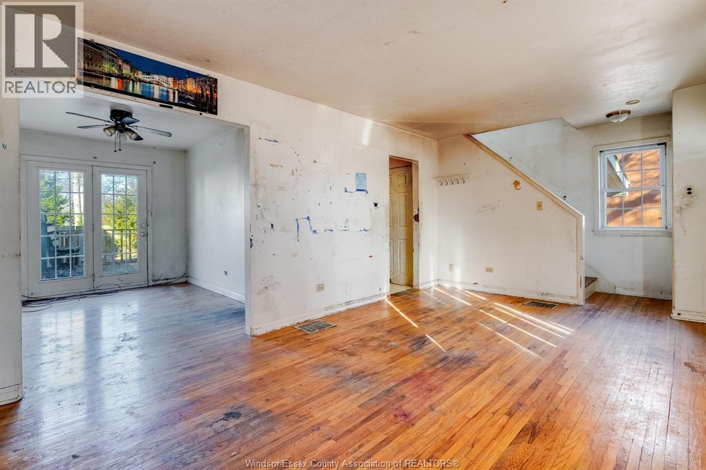 2330 Tecumseh Rd W, Windsor, Ontario  N9B 1W1 - Photo 3 - 26000330