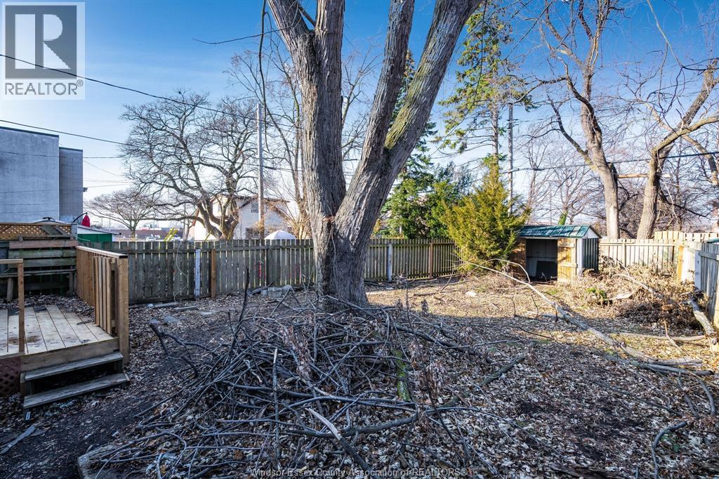 2330 Tecumseh Rd W, Windsor, Ontario  N9B 1W1 - Photo 30 - 26000330