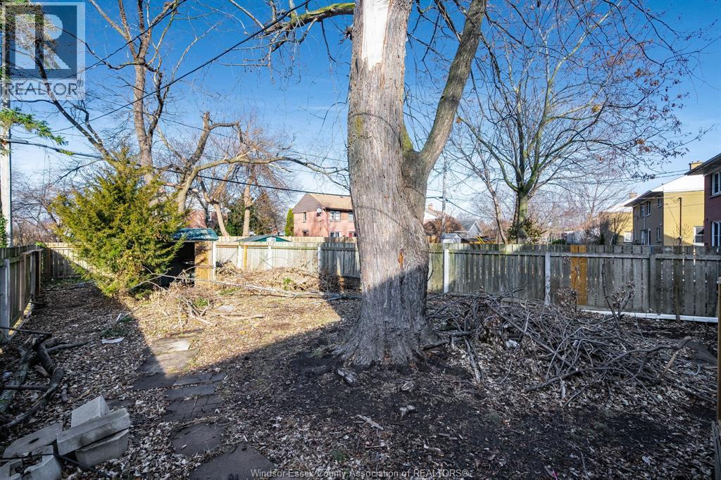 2330 Tecumseh Rd W, Windsor, Ontario  N9B 1W1 - Photo 31 - 26000330