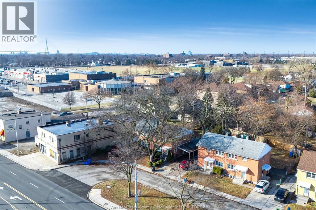2330 Tecumseh Rd W, Windsor, Ontario  N9B 1W1 - Photo 36 - 26000330