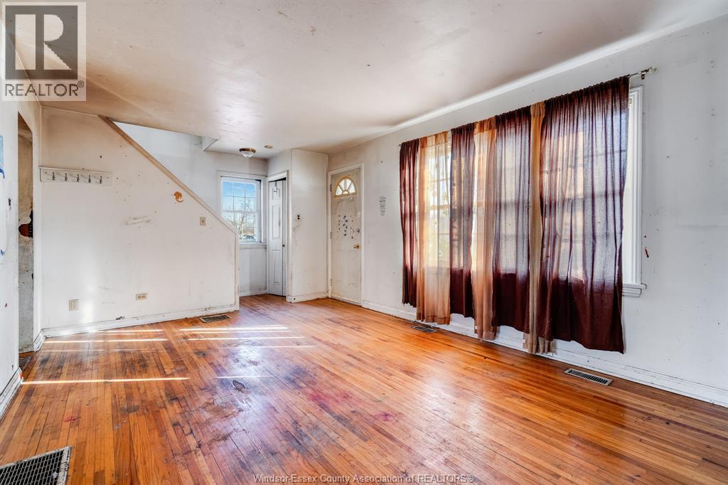 2330 Tecumseh Rd W, Windsor, Ontario  N9B 1W1 - Photo 4 - 26000330