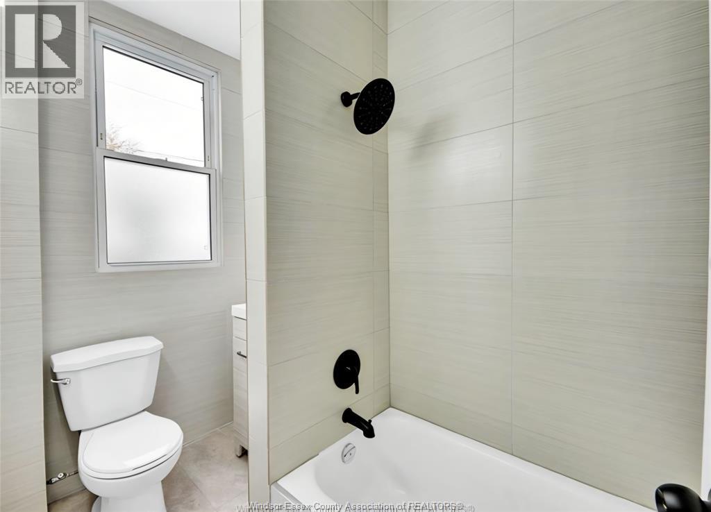 1083 Campbell Avenue, Windsor, Ontario  N9B 2J4 - Photo 15 - 26000311