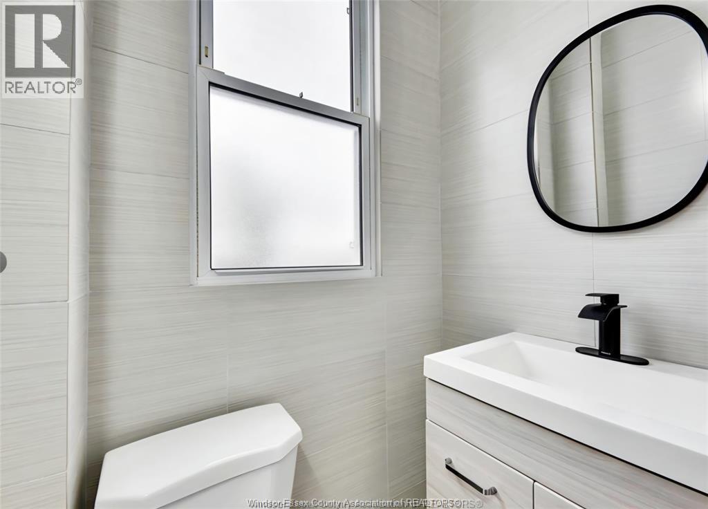 1083 Campbell Avenue, Windsor, Ontario  N9B 2J4 - Photo 16 - 26000311
