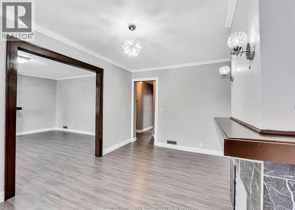1083 Campbell Avenue, Windsor, Ontario  N9B 2J4 - Photo 6 - 26000311