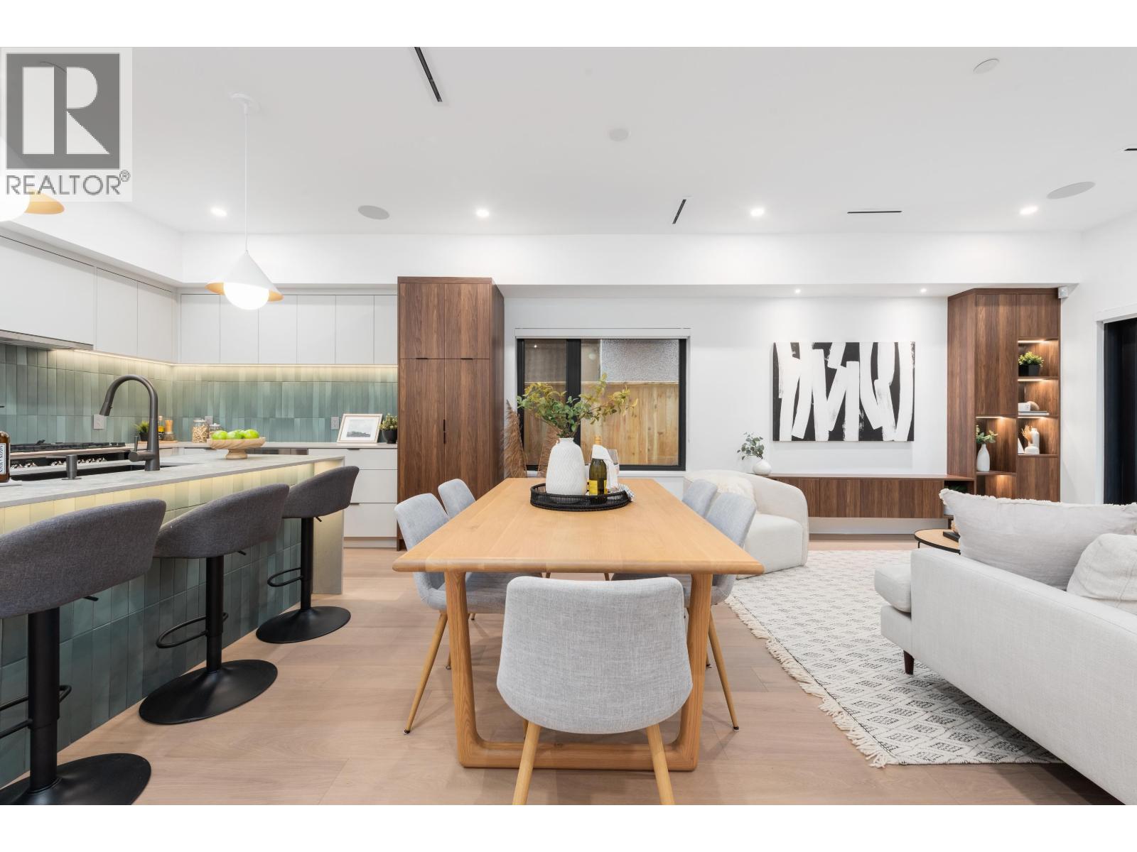 1 273 W 17th Avenue, Vancouver, British Columbia  V5Y 1Z9 - Photo 1 - R3076337