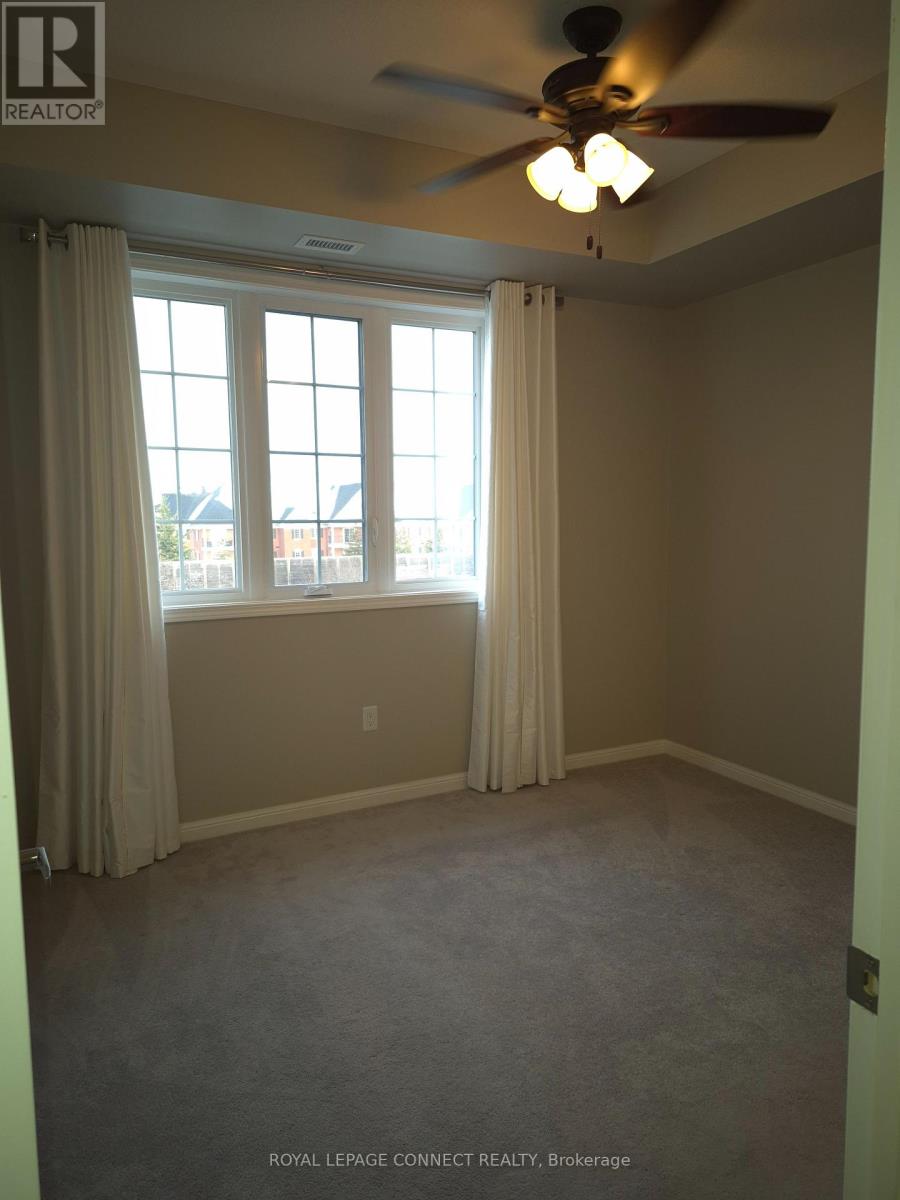 411 - 84 Aspen Springs Drive, Clarington, Ontario  L1C 0V3 - Photo 4 - E12639242