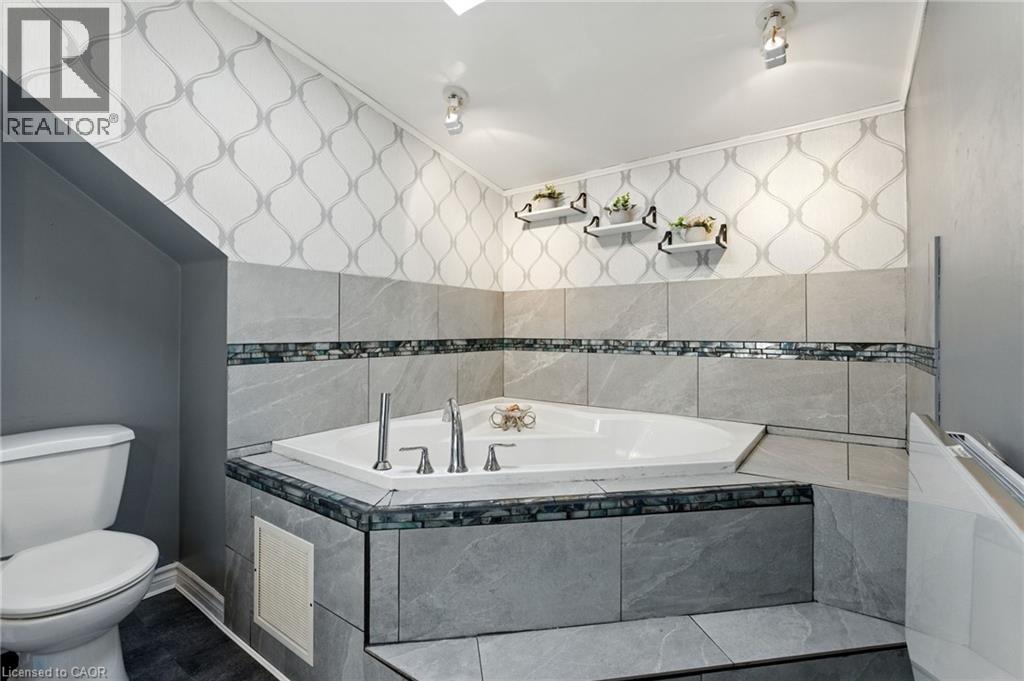 313 Graham Avenue S, Hamilton, Ontario  L8K 2M7 - Photo 10 - 40775070