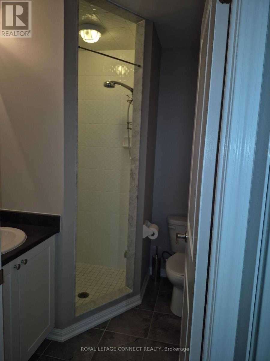 411 - 84 Aspen Springs Drive, Clarington, Ontario  L1C 0V3 - Photo 8 - E12639242