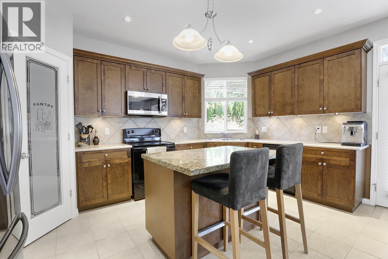 13895 Docksteader Loop, Maple Ridge, British Columbia  V4R 0A2 - Photo 10 - R3076356