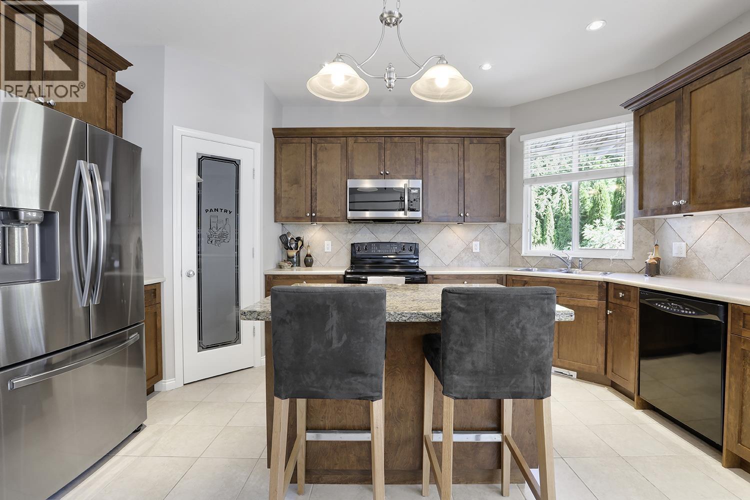 13895 Docksteader Loop, Maple Ridge, British Columbia  V4R 0A2 - Photo 9 - R3076356