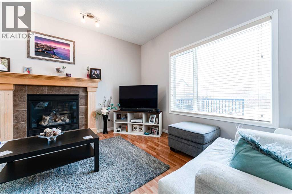 461 Boulder Creek Way Se, Langdon, Alberta  T0J 1X3 - Photo 2 - A2276704