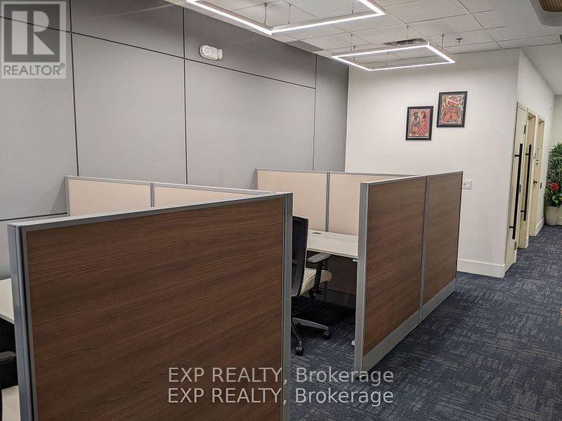 204 - 5250 Solar Drive, Mississauga, Ontario  L4W 5M8 - Photo 17 - W12481272