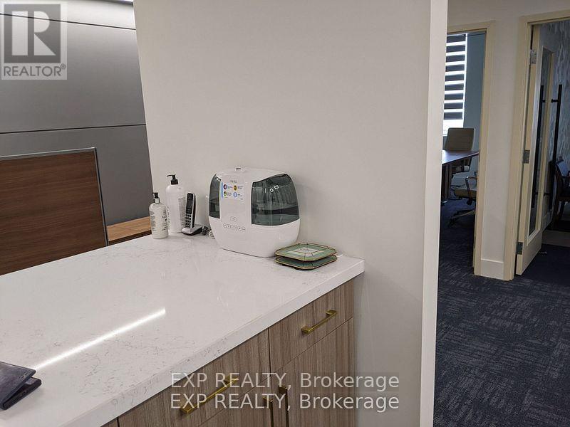 204 - 5250 Solar Drive, Mississauga, Ontario  L4W 5M8 - Photo 22 - W12481272