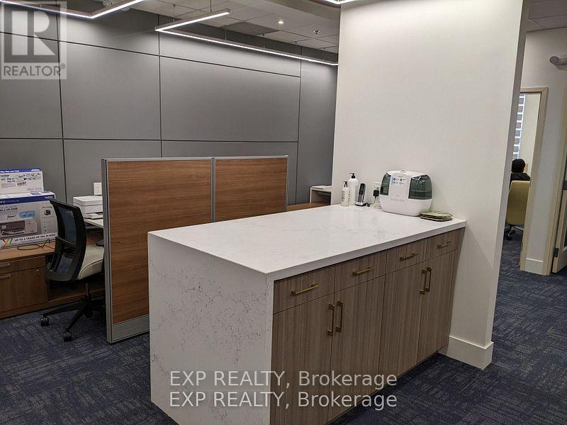 204 - 5250 Solar Drive, Mississauga, Ontario  L4W 5M8 - Photo 26 - W12481272