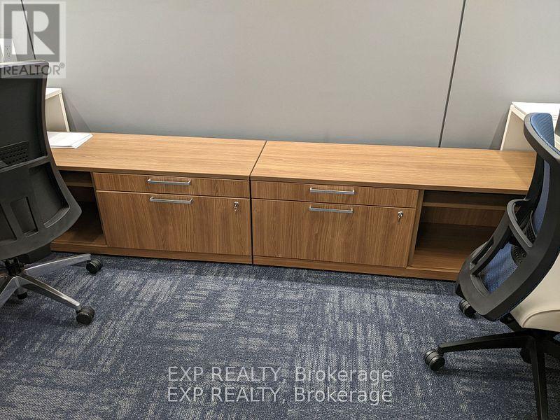 204 - 5250 Solar Drive, Mississauga, Ontario  L4W 5M8 - Photo 2 - W12481272