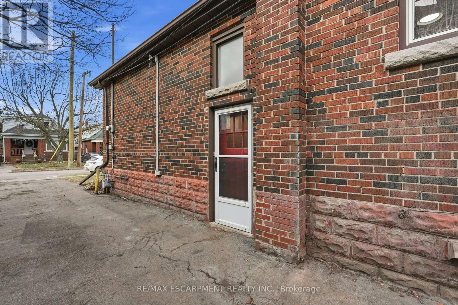 48 Weir Street N, Hamilton, Ontario  L8H 5E6 - Photo 37 - X12661888