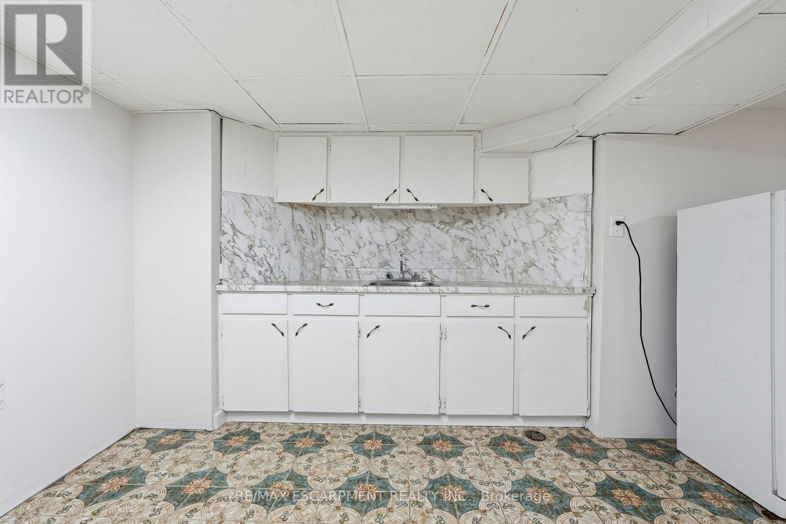 48 Weir Street N, Hamilton, Ontario  L8H 5E6 - Photo 33 - X12661888