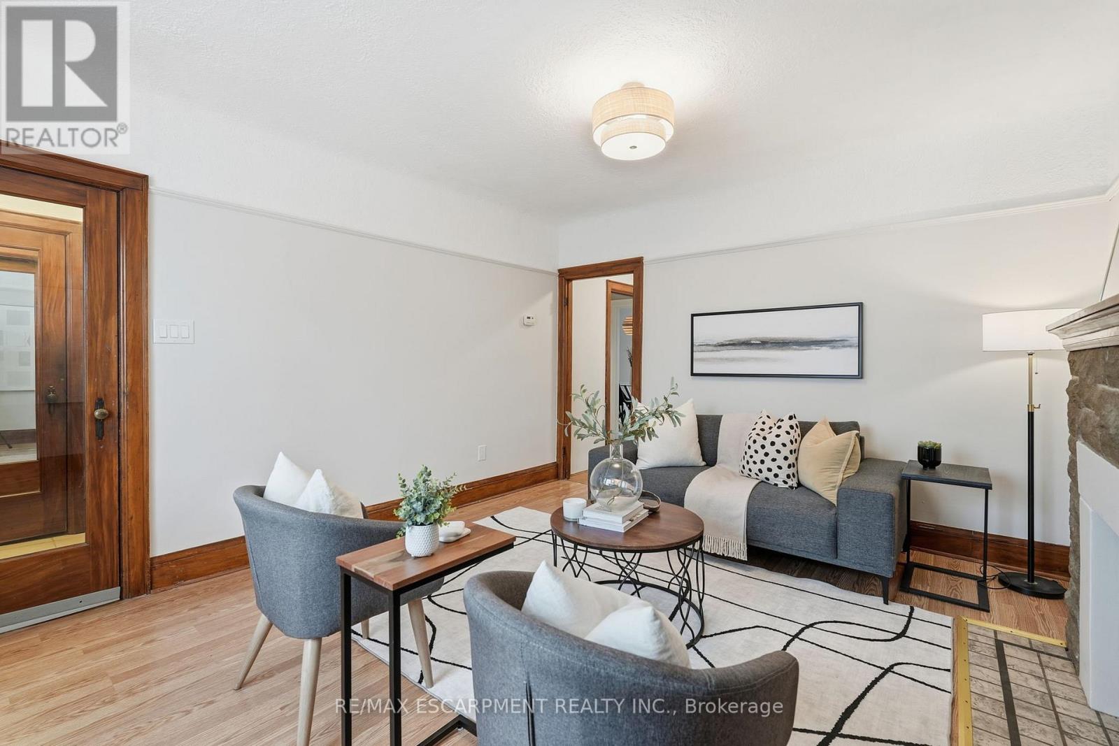 48 Weir Street N, Hamilton, Ontario  L8H 5E6 - Photo 6 - X12661888