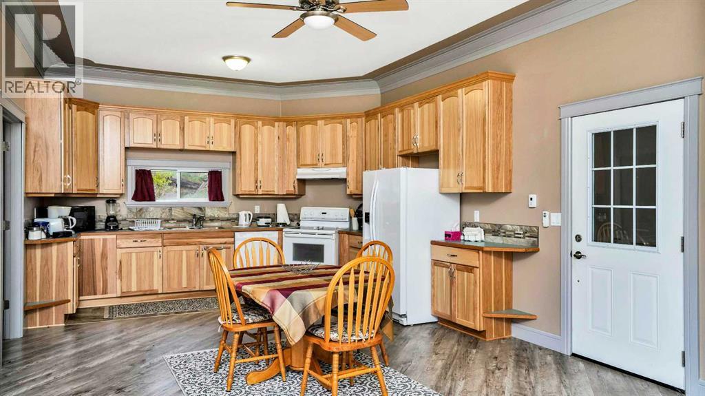 38551 Range Road 21, Rural Red Deer County, Alberta  T4E 2M7 - Photo 36 - A2250093