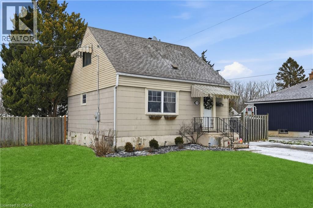 53 ALEXANDER Drive, Brantford, Ontario