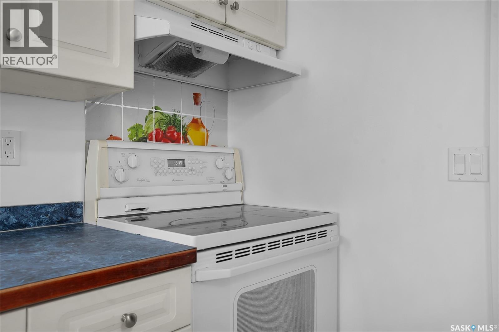 1310 G Avenue N, Saskatoon, Saskatchewan  S7M 2Z4 - Photo 15 - SK026298