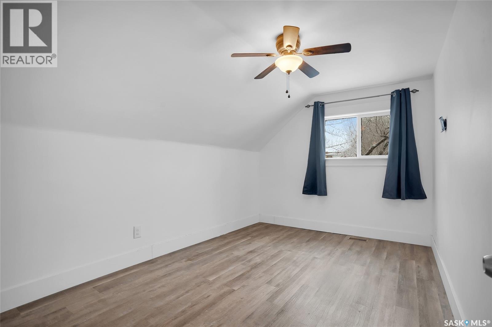 1310 G Avenue N, Saskatoon, Saskatchewan  S7M 2Z4 - Photo 18 - SK026298