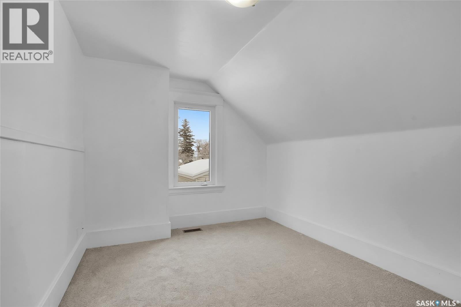 1310 G Avenue N, Saskatoon, Saskatchewan  S7M 2Z4 - Photo 22 - SK026298