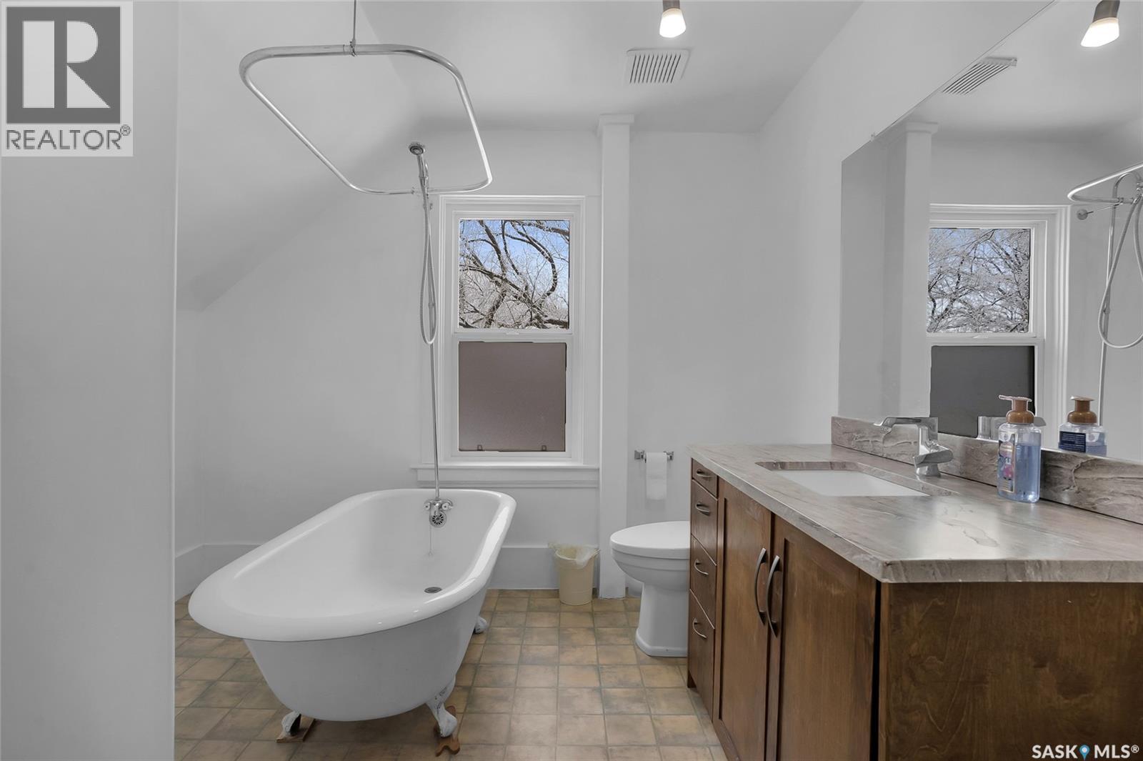 1310 G Avenue N, Saskatoon, Saskatchewan  S7M 2Z4 - Photo 25 - SK026298