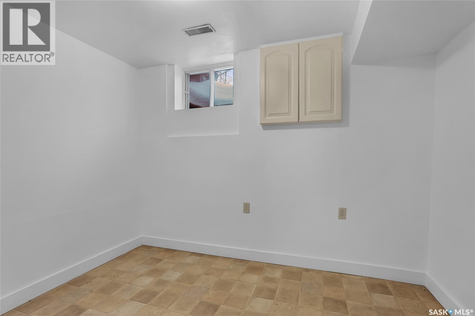 1310 G Avenue N, Saskatoon, Saskatchewan  S7M 2Z4 - Photo 30 - SK026298