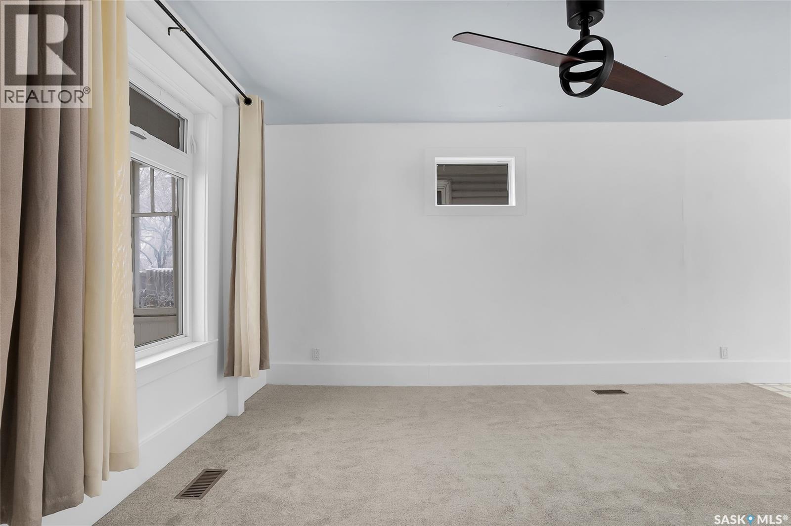 1310 G Avenue N, Saskatoon, Saskatchewan  S7M 2Z4 - Photo 6 - SK026298