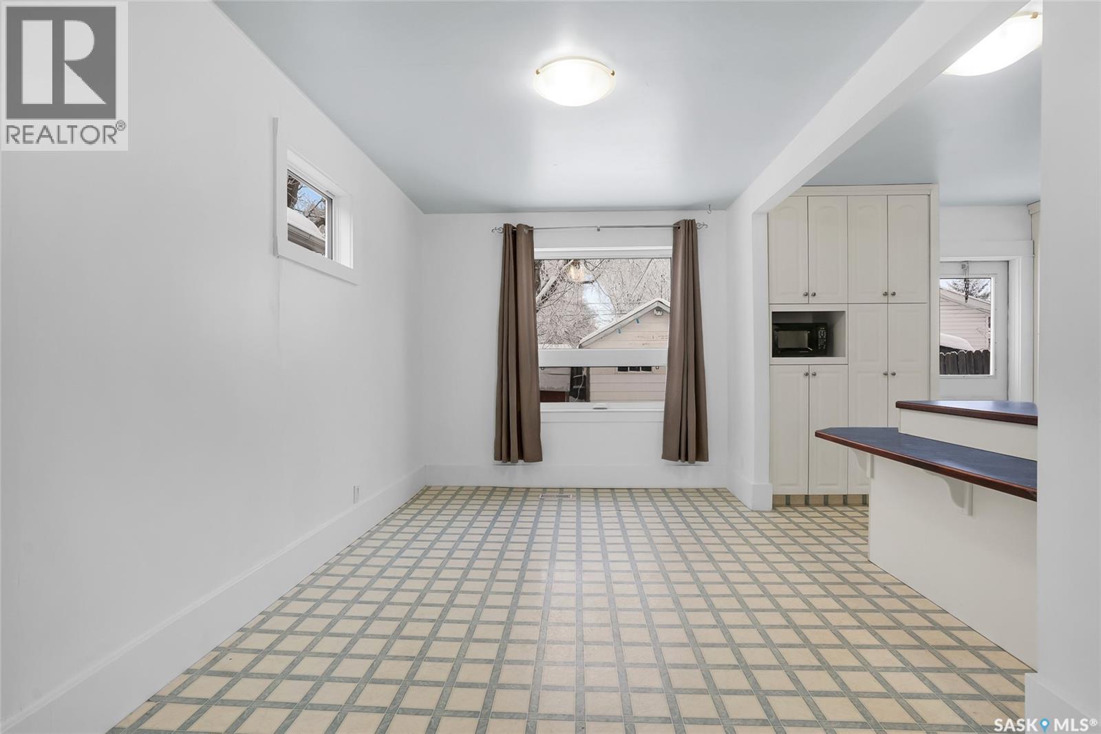 1310 G Avenue N, Saskatoon, Saskatchewan  S7M 2Z4 - Photo 9 - SK026298