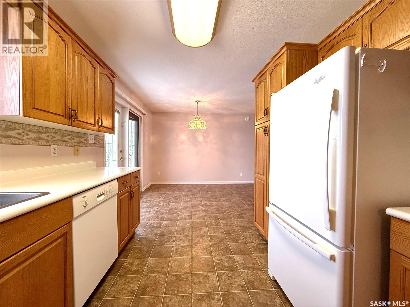 68 Russell Drive, Yorkton, Saskatchewan  S3N 3W2 - Photo 6 - SK026262