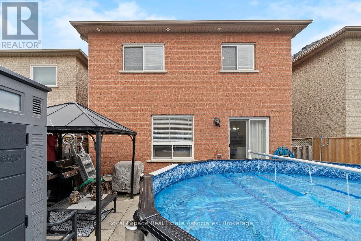 11 Redfinch Way, Brampton, Ontario  L7A 2B2 - Photo 44 - W12567624