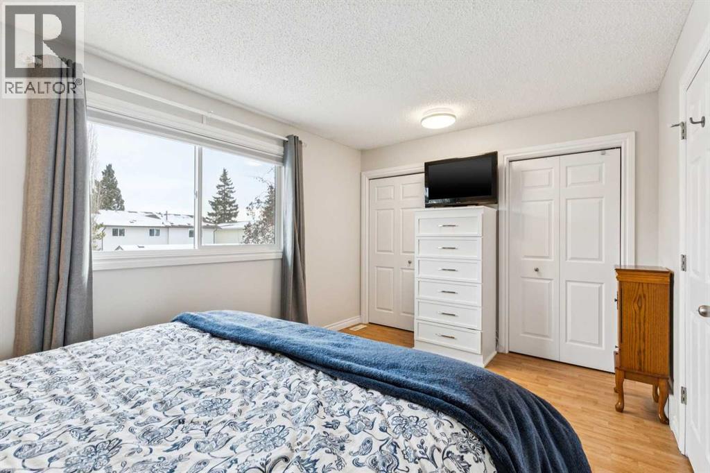 42 Cedarwood Hill Sw, Calgary, Alberta  T2W 3H5 - Photo 15 - A2276425