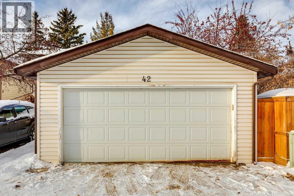 42 Cedarwood Hill Sw, Calgary, Alberta  T2W 3H5 - Photo 26 - A2276425
