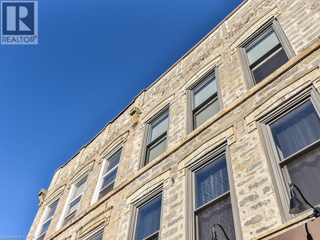 30 Main Street, Cambridge, Ontario  N1R 1V4 - Photo 1 - 40796293