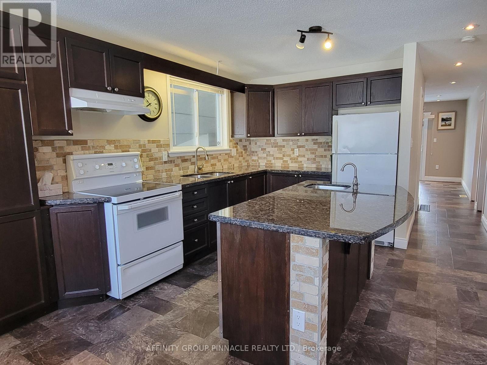 524 Sarah Street, Brock, Ontario  L0K 1A0 - Photo 13 - N12668256