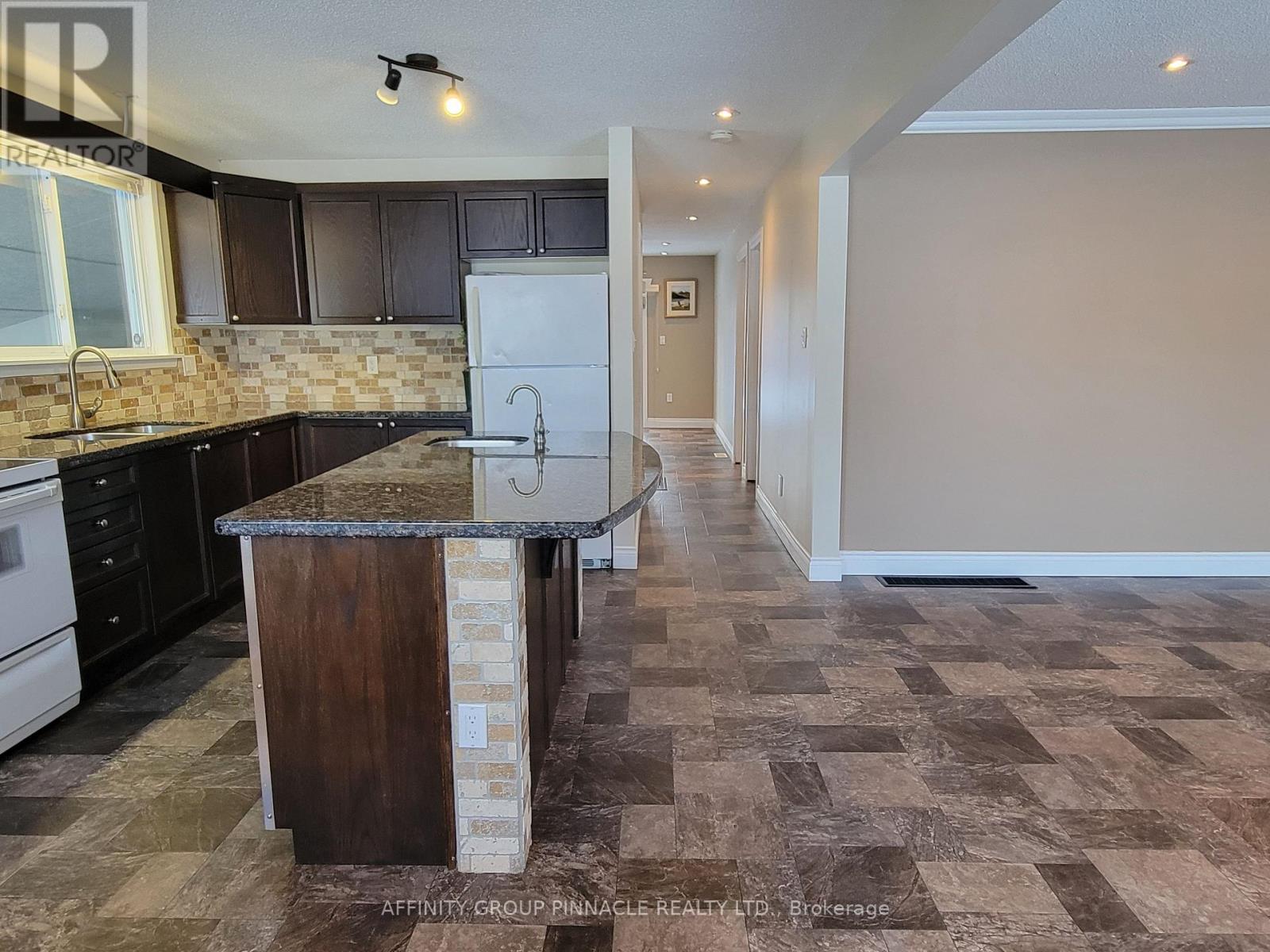 524 Sarah Street, Brock, Ontario  L0K 1A0 - Photo 8 - N12668256