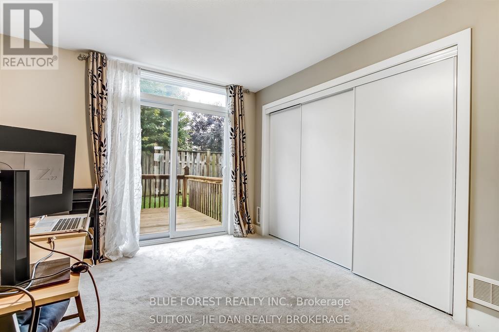 90 - 1960 Dalmagarry Road, London North, Ontario  N6G 0T8 - Photo 12 - X12667898