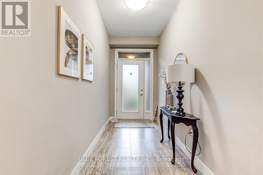 90 - 1960 Dalmagarry Road, London North, Ontario  N6G 0T8 - Photo 13 - X12667898