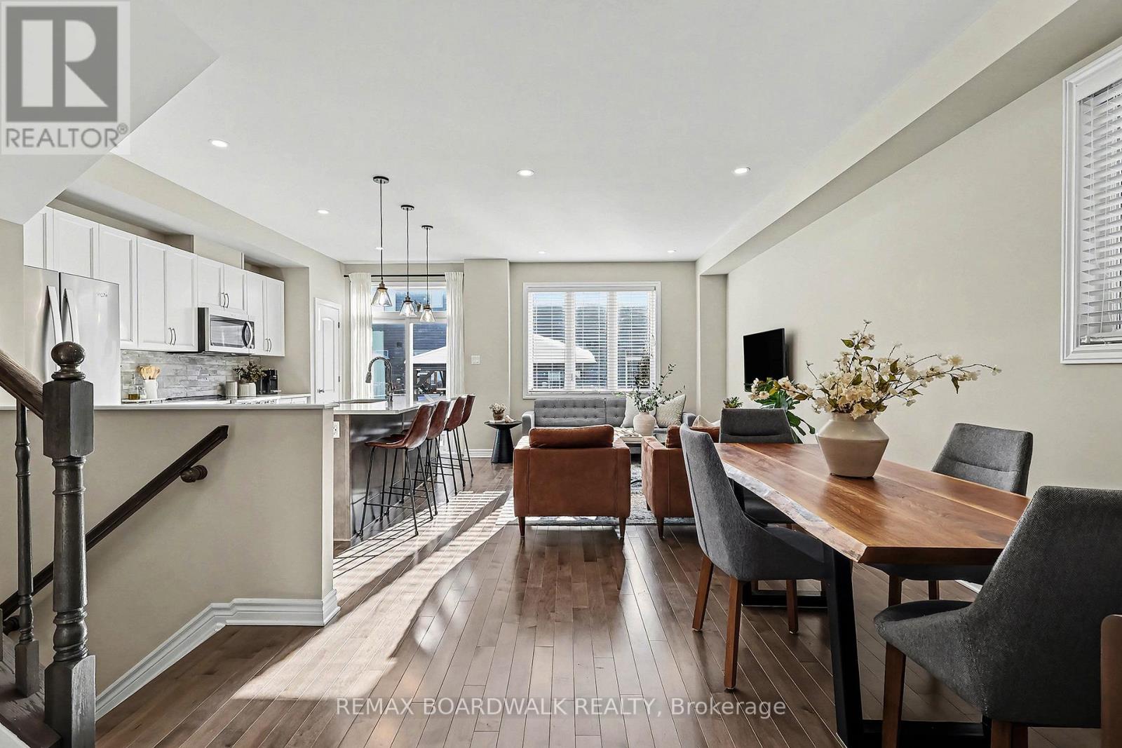 832 June Grass Street, Ottawa, Ontario  K4A 1H4 - Photo 4 - X12667866