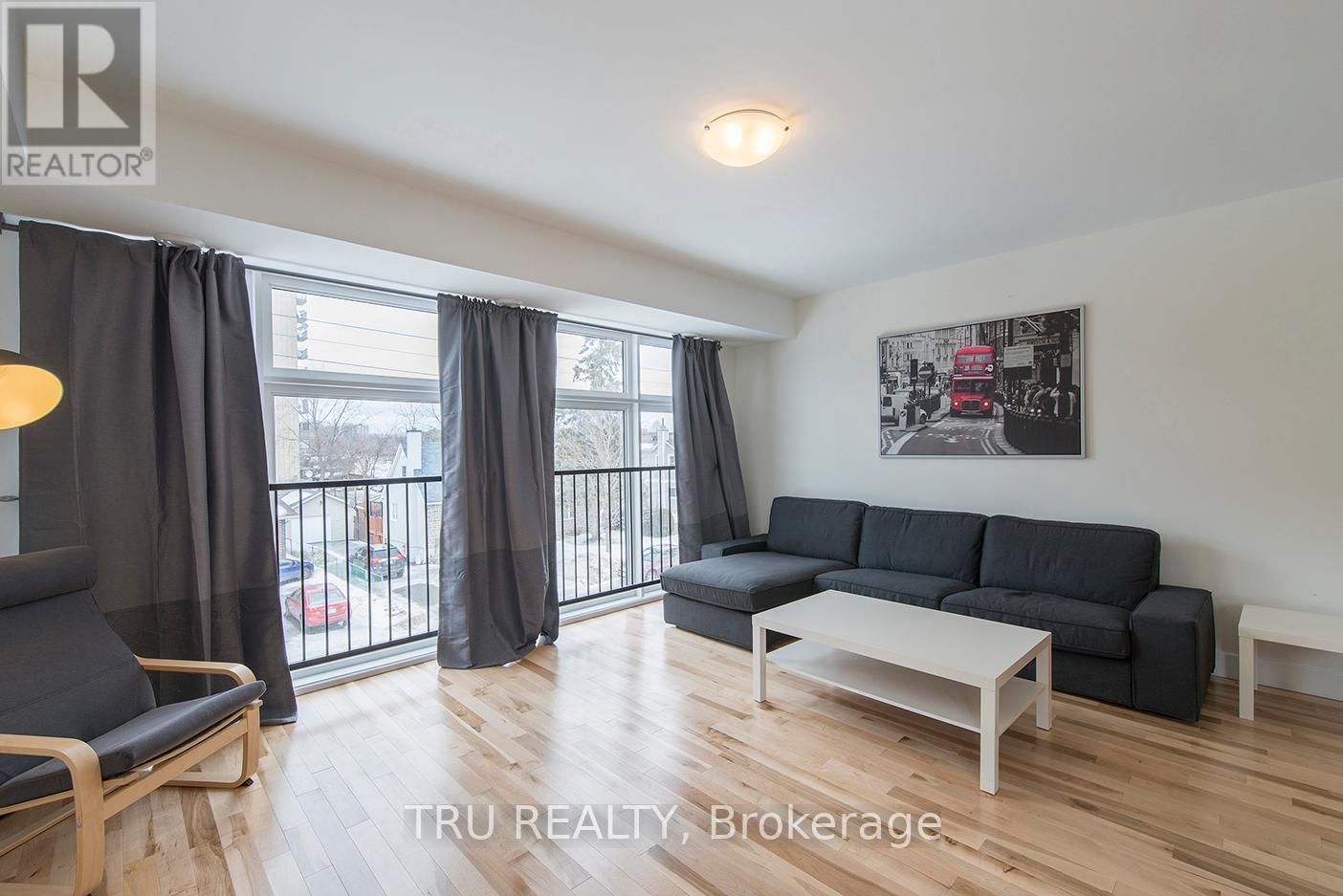 2 - 550 Guy Street, Ottawa, Ontario  K1K 1B9 - Photo 3 - X12668146