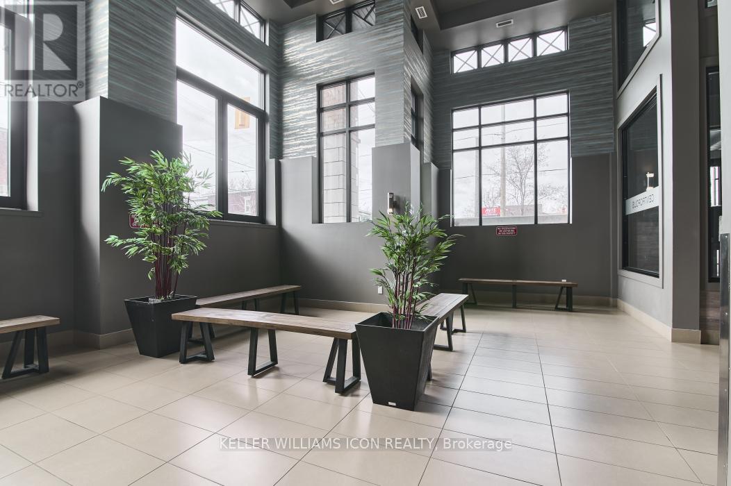 320 - 429 Kent Street, Ottawa, Ontario  K2P 1B5 - Photo 5 - X12668226