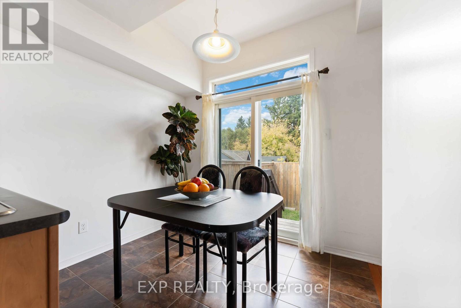 438 Haresfield Court, Ottawa, Ontario  K4M 0B6 - Photo 15 - X12668230