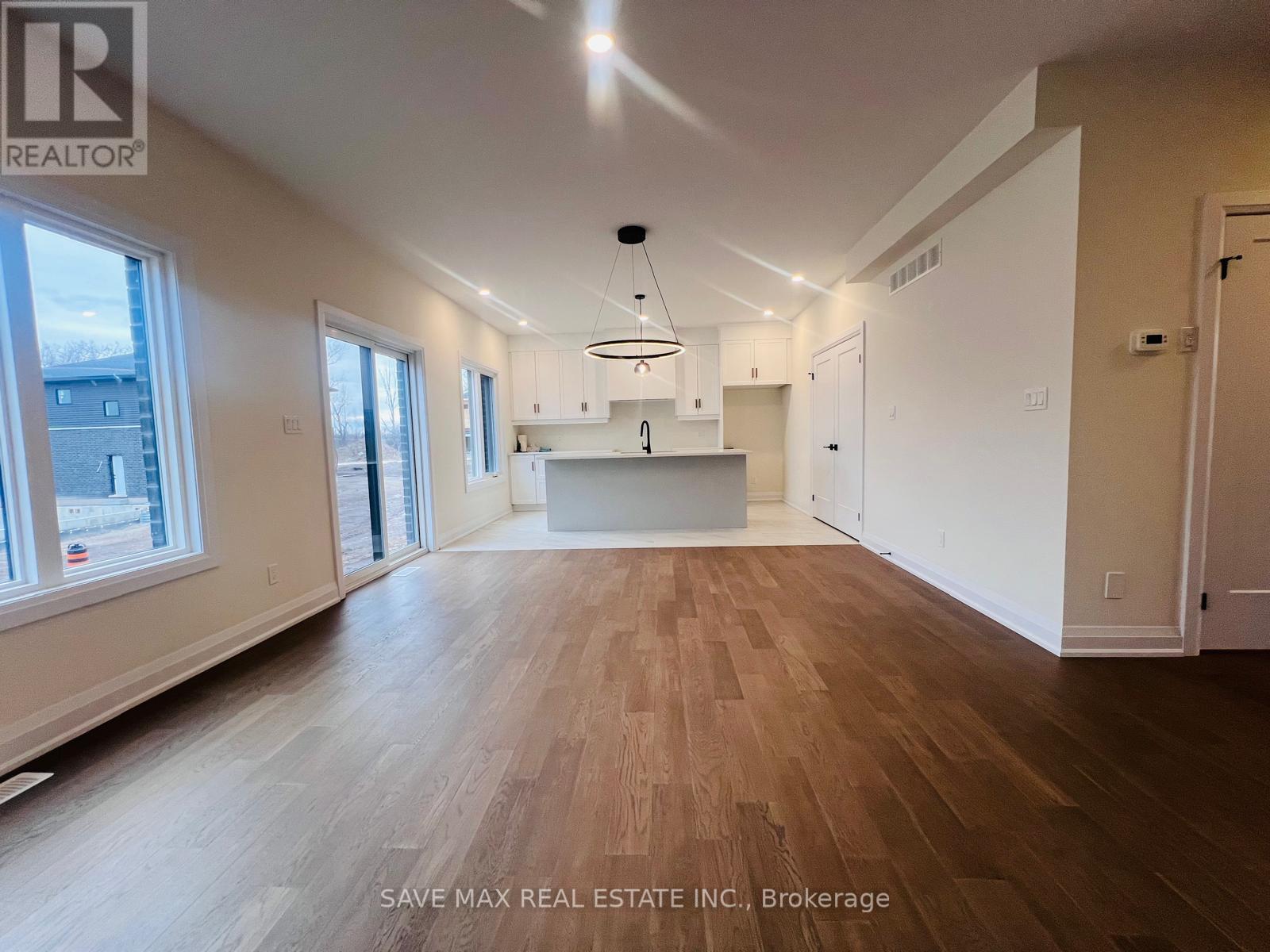 6458 Sunshine Common, Niagara Falls, Ontario  L2G 0E4 - Photo 9 - X12654778