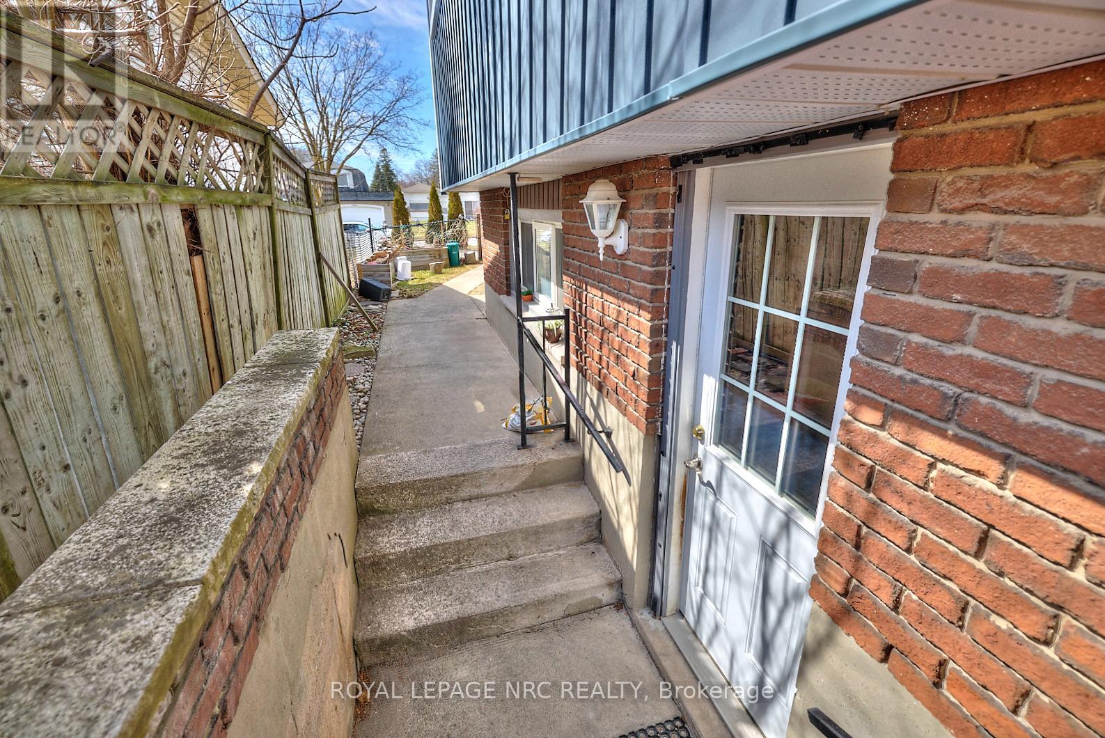 6796 Stokes Street, Niagara Falls (Dorchester), Ontario  L2G 2H1 - Photo 43 - X12667874
