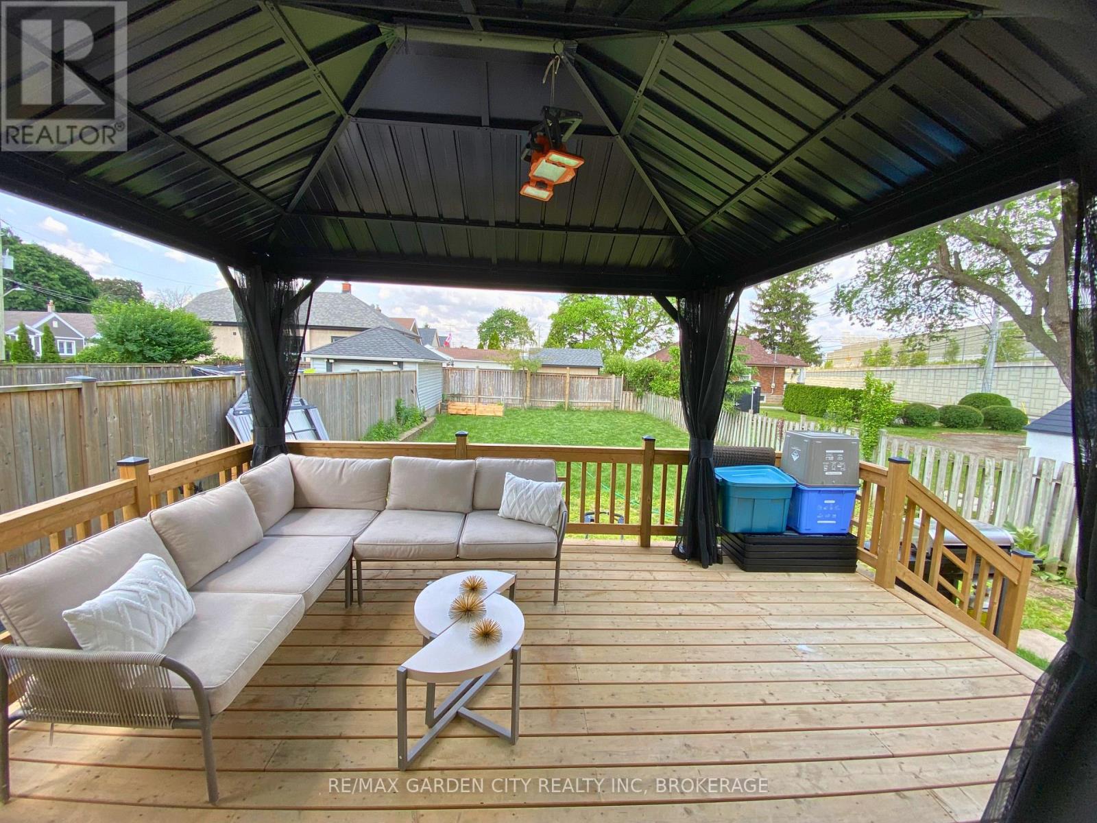 243 Geneva Street, St. Catharines, Ontario  L2R 4R2 - Photo 21 - X12667904